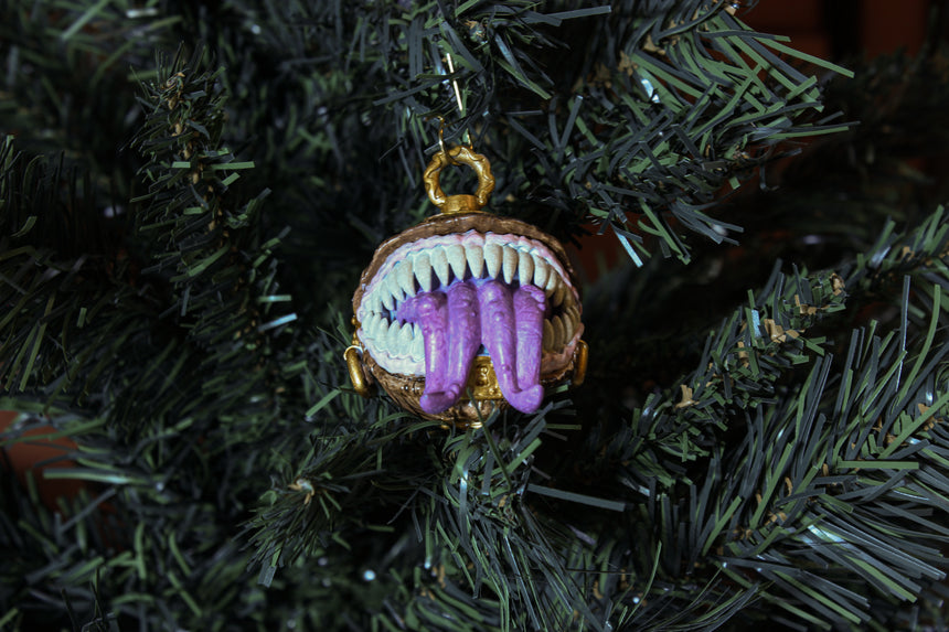 Mimic Christmas decorations set