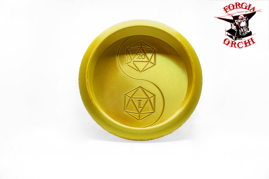 Tray throwing dice (EXCLUSIVE)